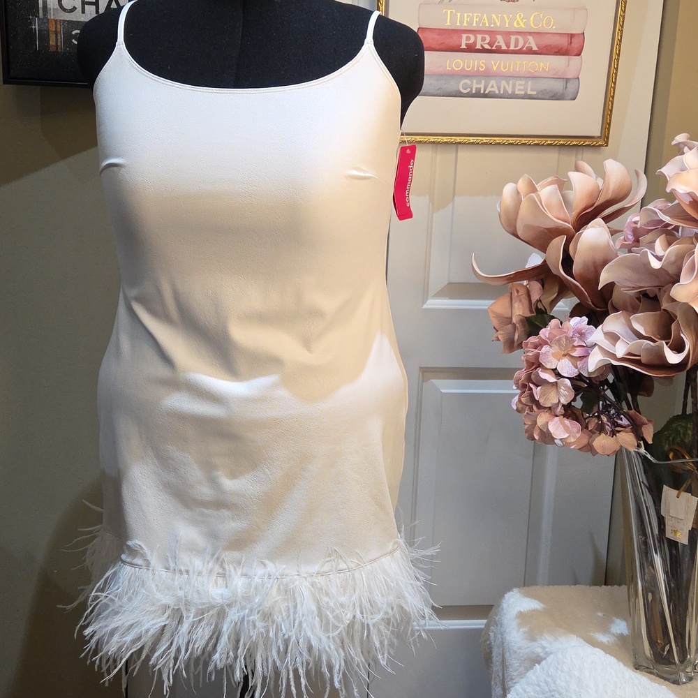 NWT $348 Commando Mini Cami white dress fake leather with feather size xl